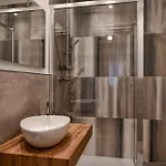 Ritzy Kadoro Lakeview 아파트 네소