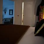 Ritzy Kadoro Lakeview