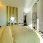 Ritzy Kadoro Lakeview 네소