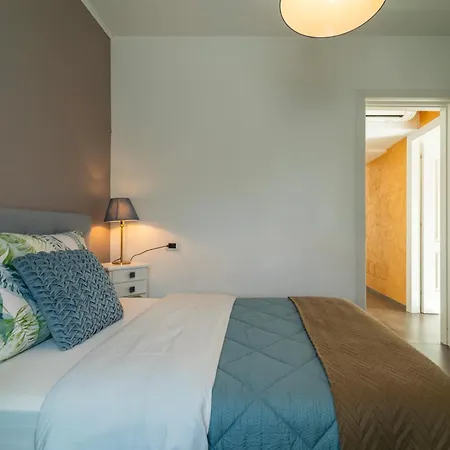 아파트 Ritzy Kadoro Lakeview 네소