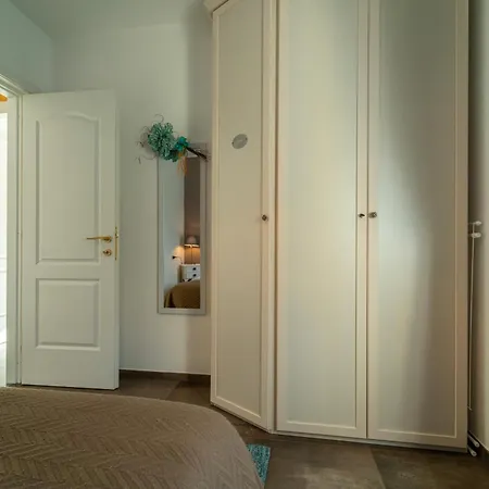 Ritzy Kadoro Lakeview * 네소