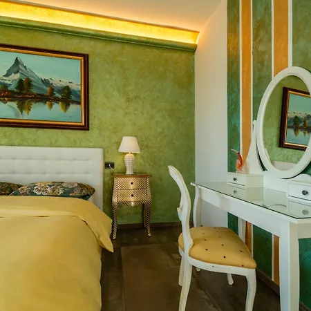 Ritzy Kadoro Lakeview * 네소