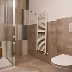 דירה Ritzy Kadoro Lakeview נסו