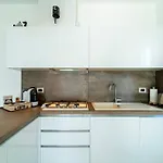 Ritzy Kadoro Lakeview דירה *