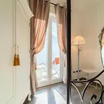 Ritzy Kadoro Lakeview דירה נסו